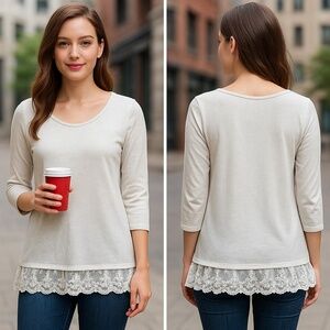 Arizona Jean Co. Round Neckline Cream Lace-Hem Knit Tunic Top – Size S